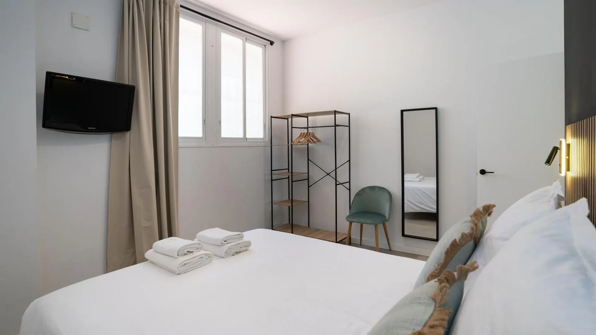 Nomad Malaga - Airport Iアパートメント アパート